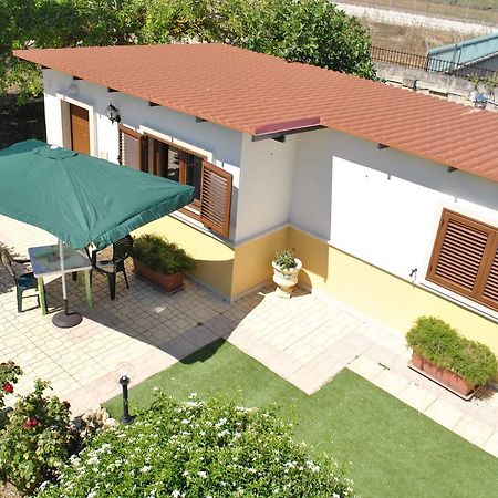 B&B Ginevra Pulsano Bagian luar foto