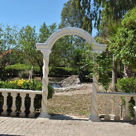 B&B Ginevra Pulsano Bagian luar foto