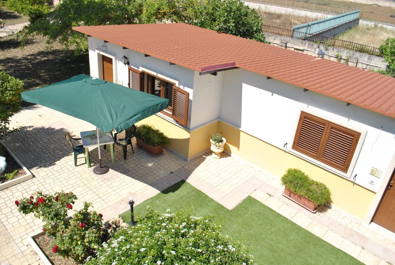B&B Ginevra Pulsano Bagian luar foto