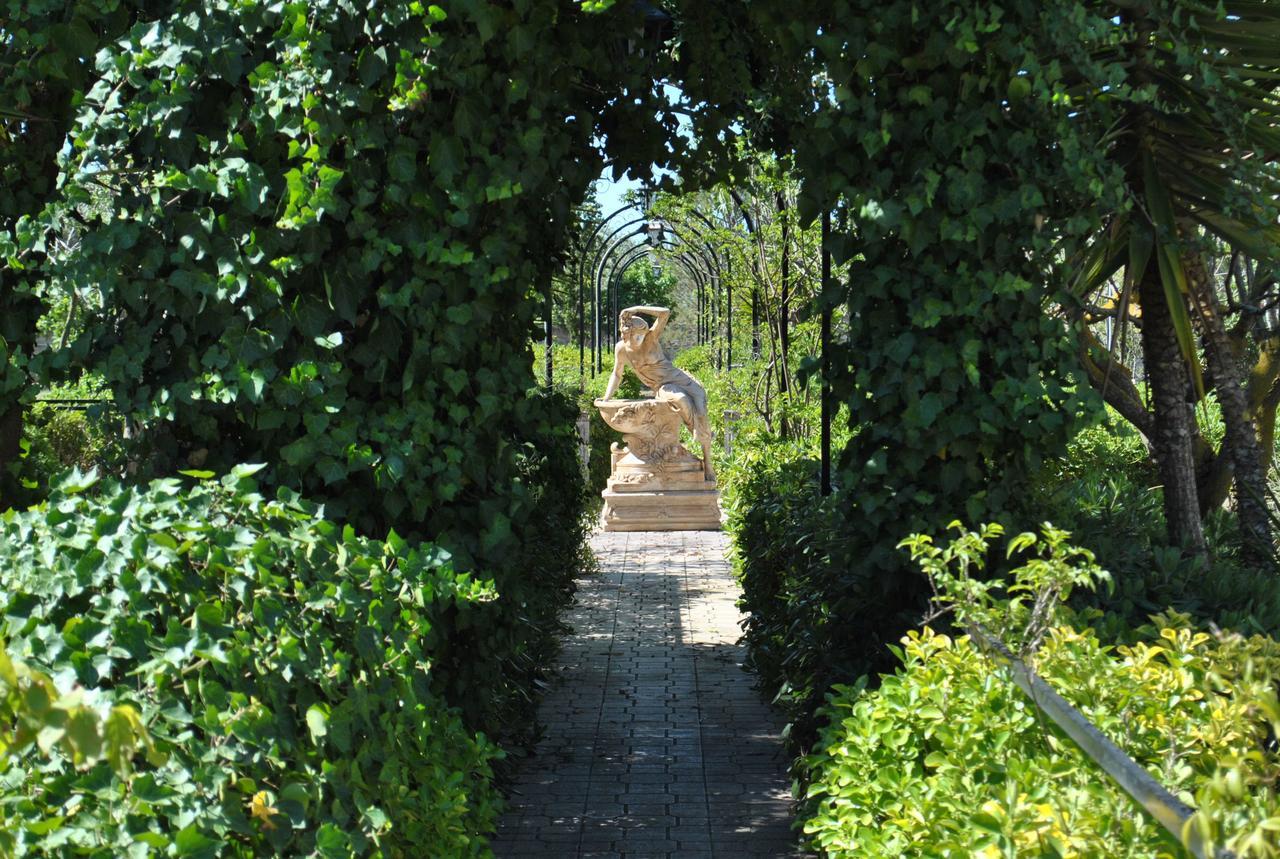 B&B Ginevra Pulsano Bagian luar foto