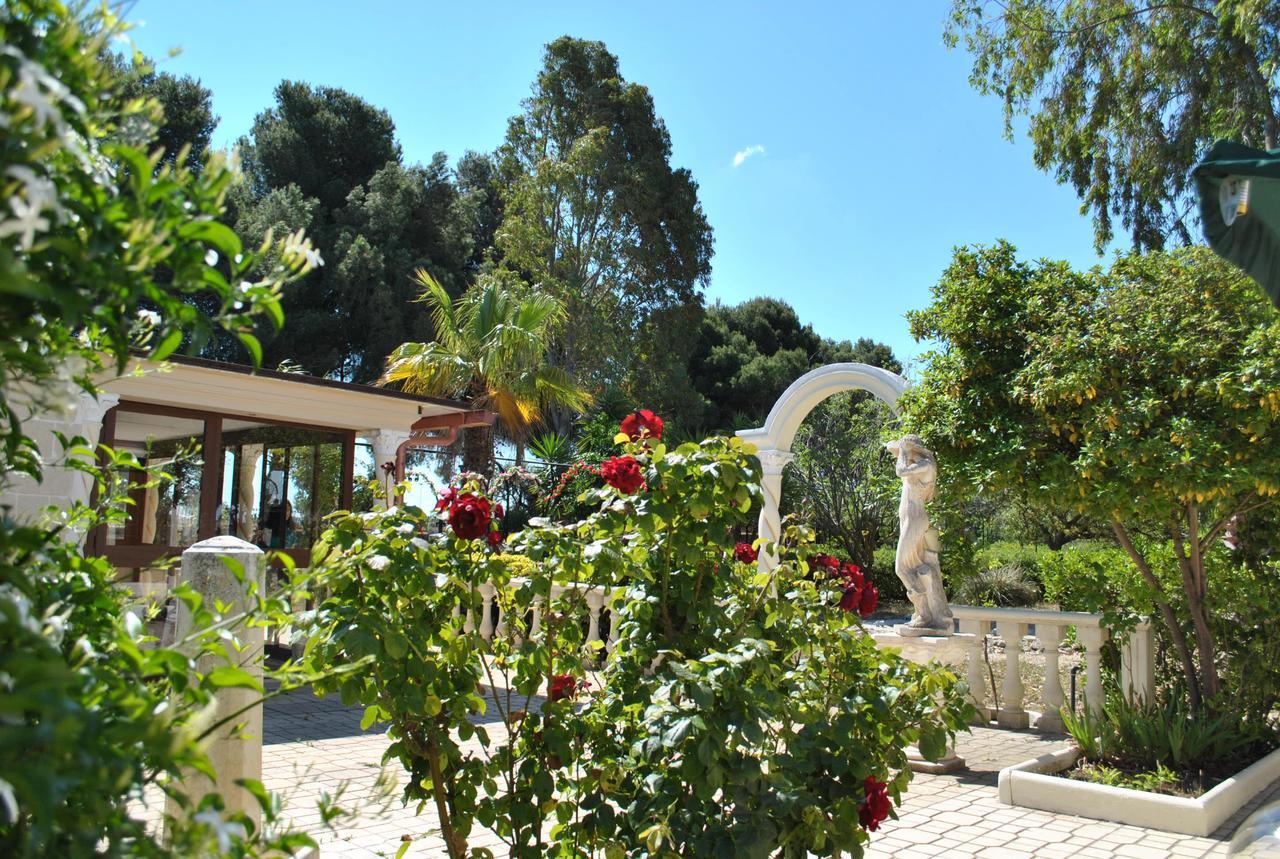 B&B Ginevra Pulsano Bagian luar foto