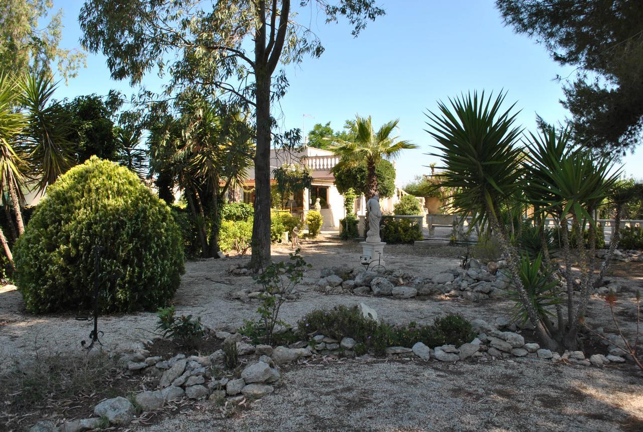 B&B Ginevra Pulsano Bagian luar foto