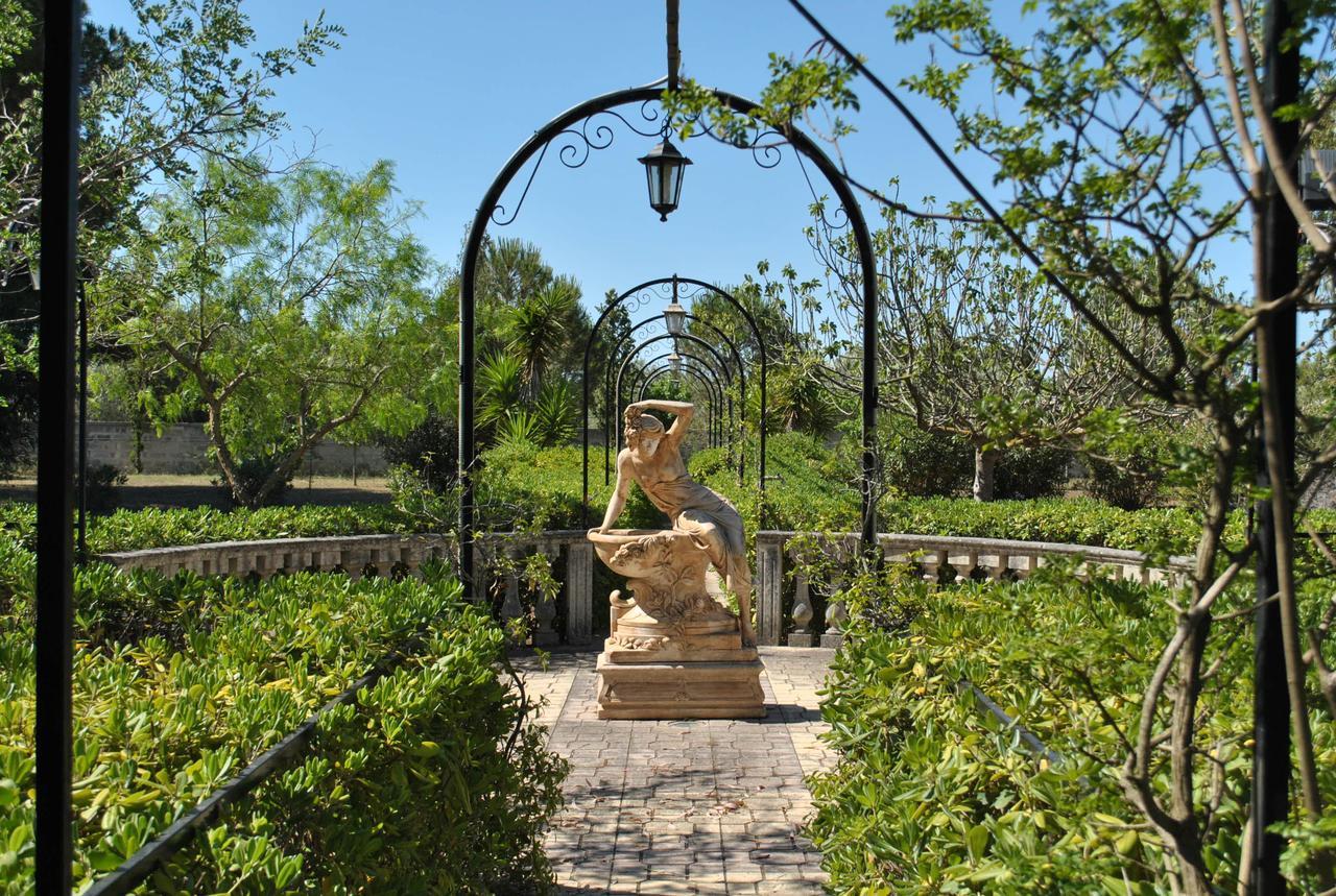 B&B Ginevra Pulsano Bagian luar foto